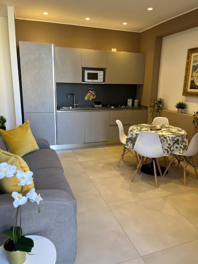 Apartments Ennio Top Class Bari Exteriör bild
