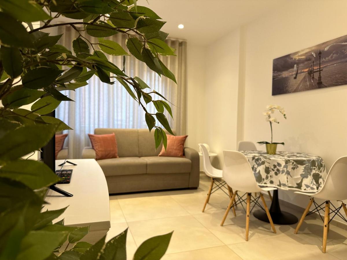 Apartments Ennio Top Class Bari Exteriör bild