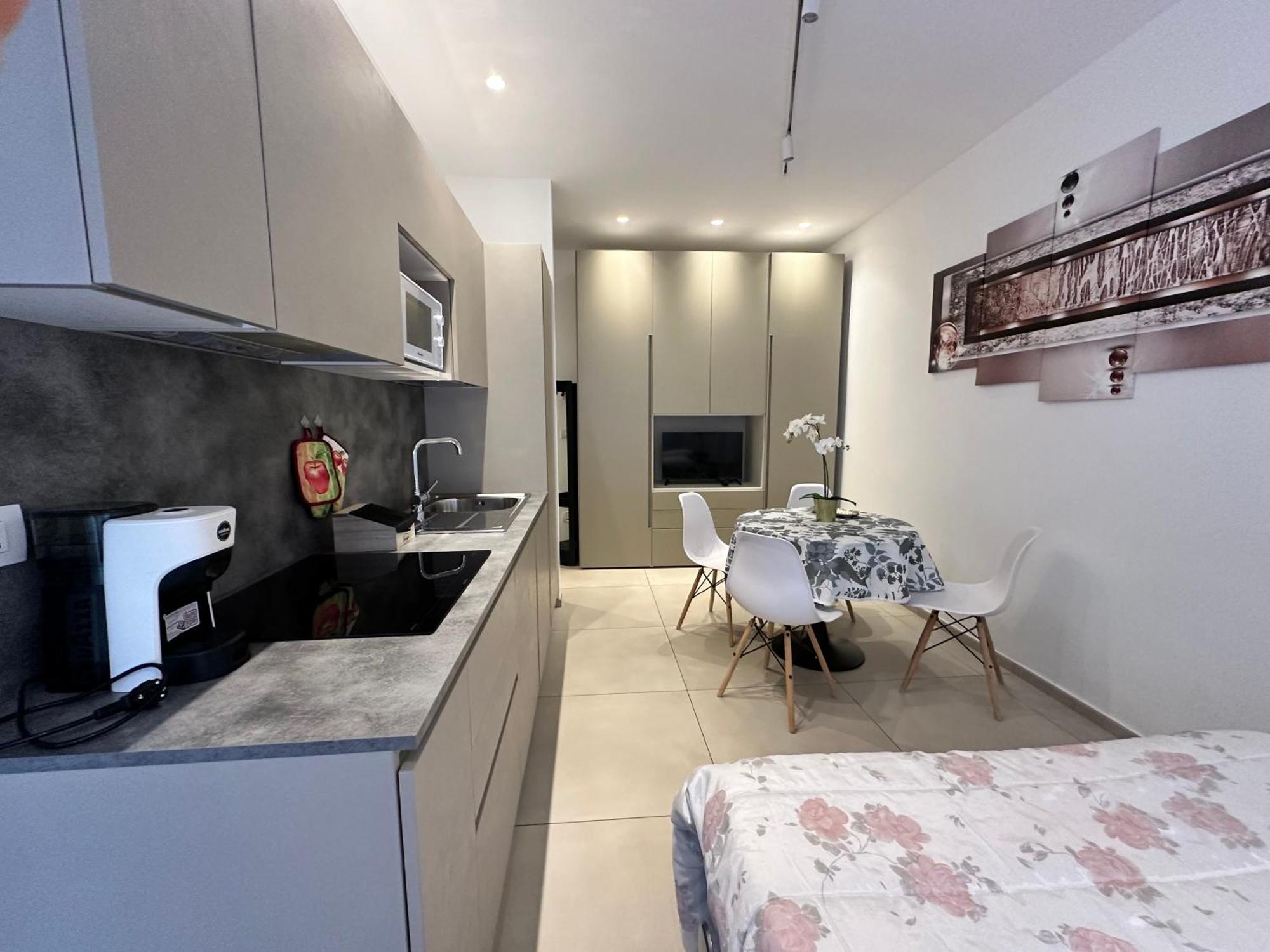 Apartments Ennio Top Class Bari Exteriör bild